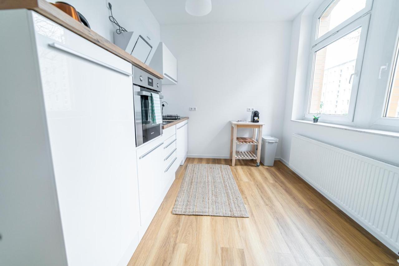 Apartment Fullhouse - - L10 *