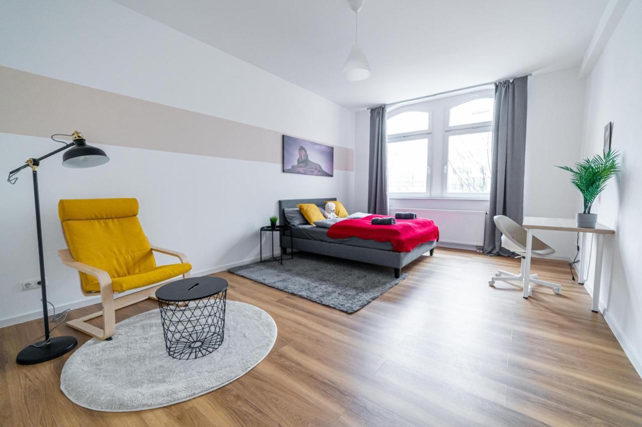 Apartment Fullhouse - - L10 Magdeburg