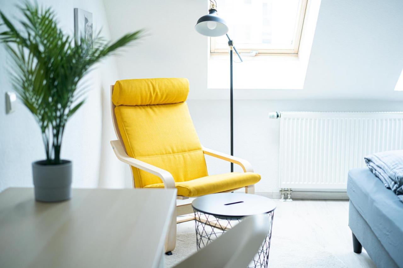 Fullhouse - - L10 Apartment