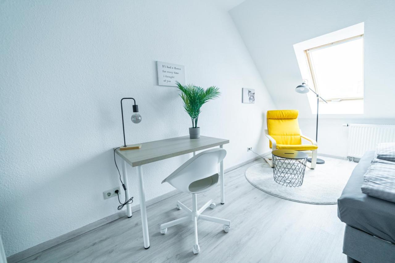 Apartment Fullhouse - - L10 *