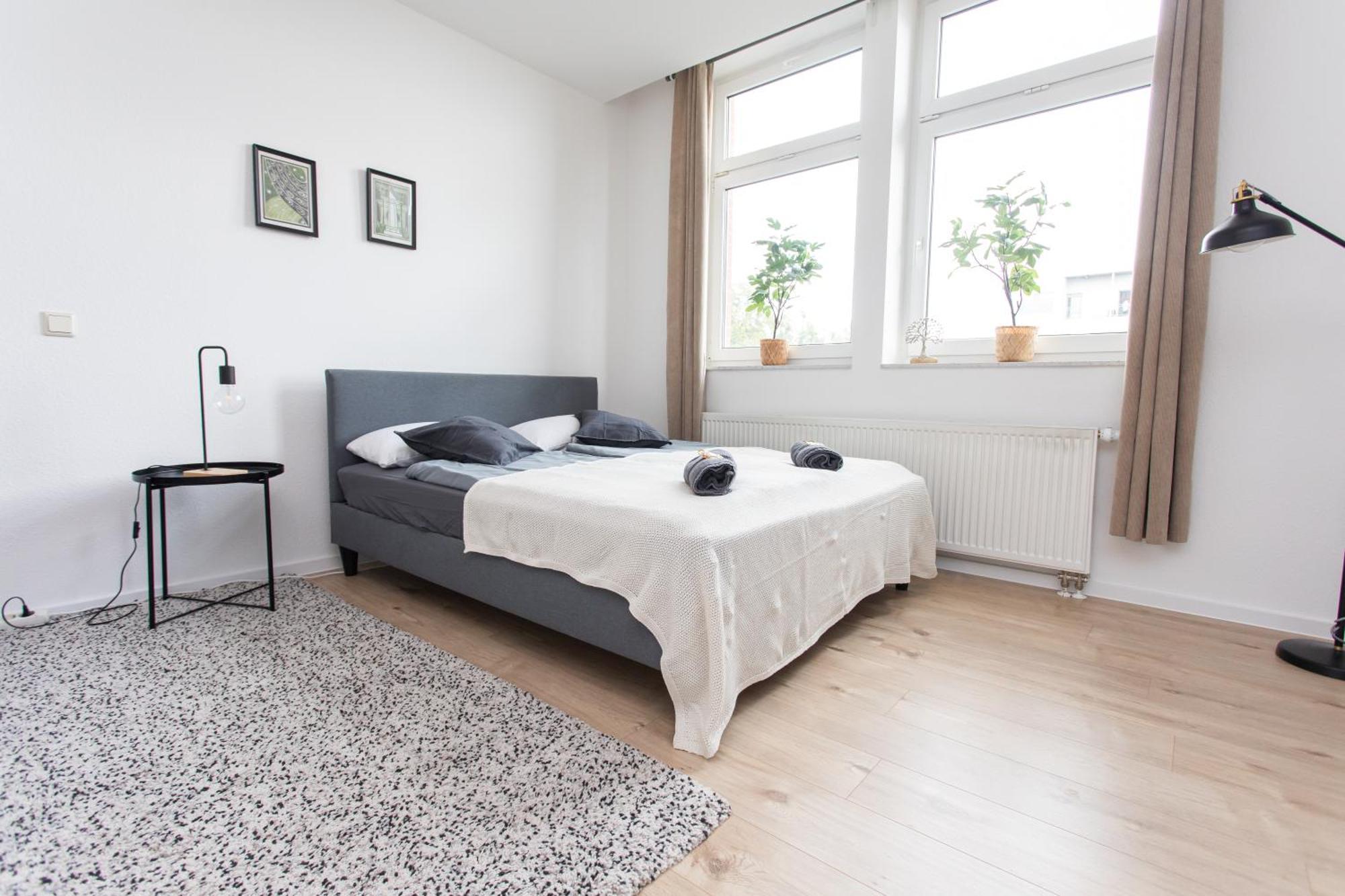 Apartment Fullhouse - - L10 *