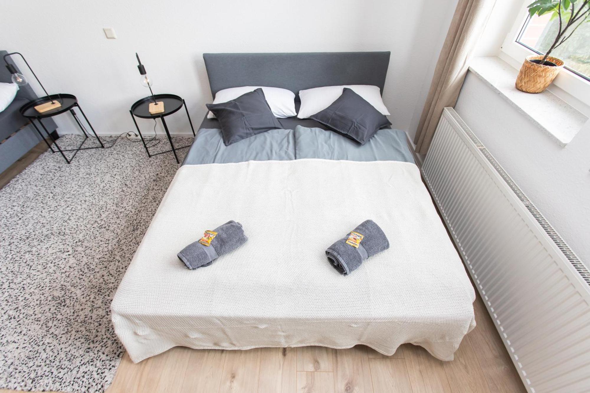 Fullhouse - - L10 Apartment